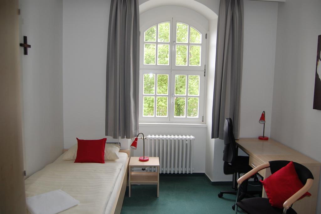 Pension Augenblick Knechtsteden Дормаґен Номер фото